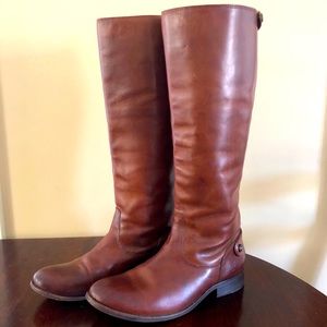 Gorgeous Frye Melissa Button Back Zip boots.